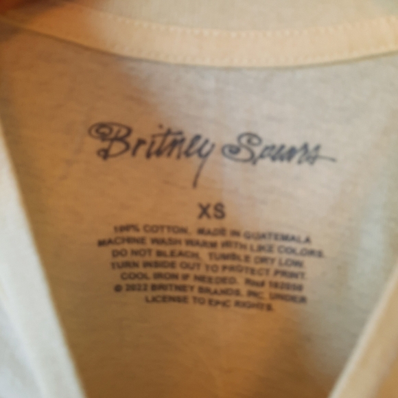 Britney Spears Britney Stronger pale yellow graphic short sleeve t-shirt size XS - Picture 9 of 9